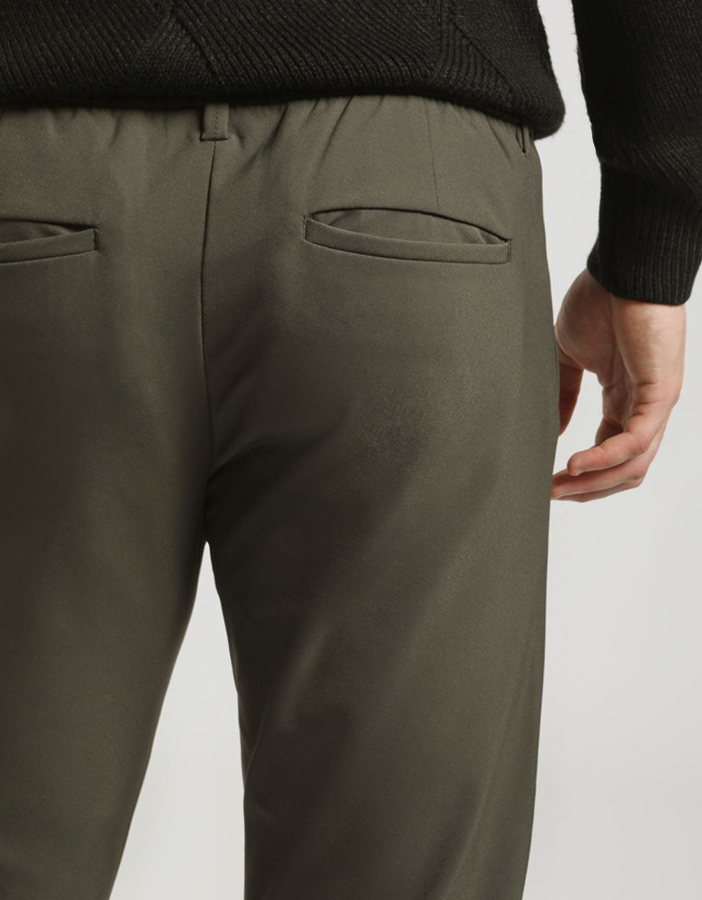 Pantaloni chino in tessuto tecnico