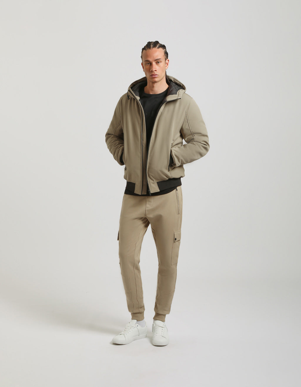 Bomber imbottito con cappuccio