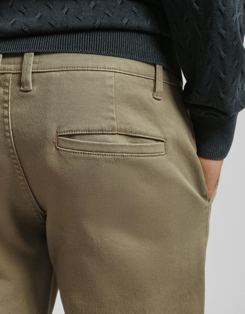 Pantaloni chino in cotone strutturato