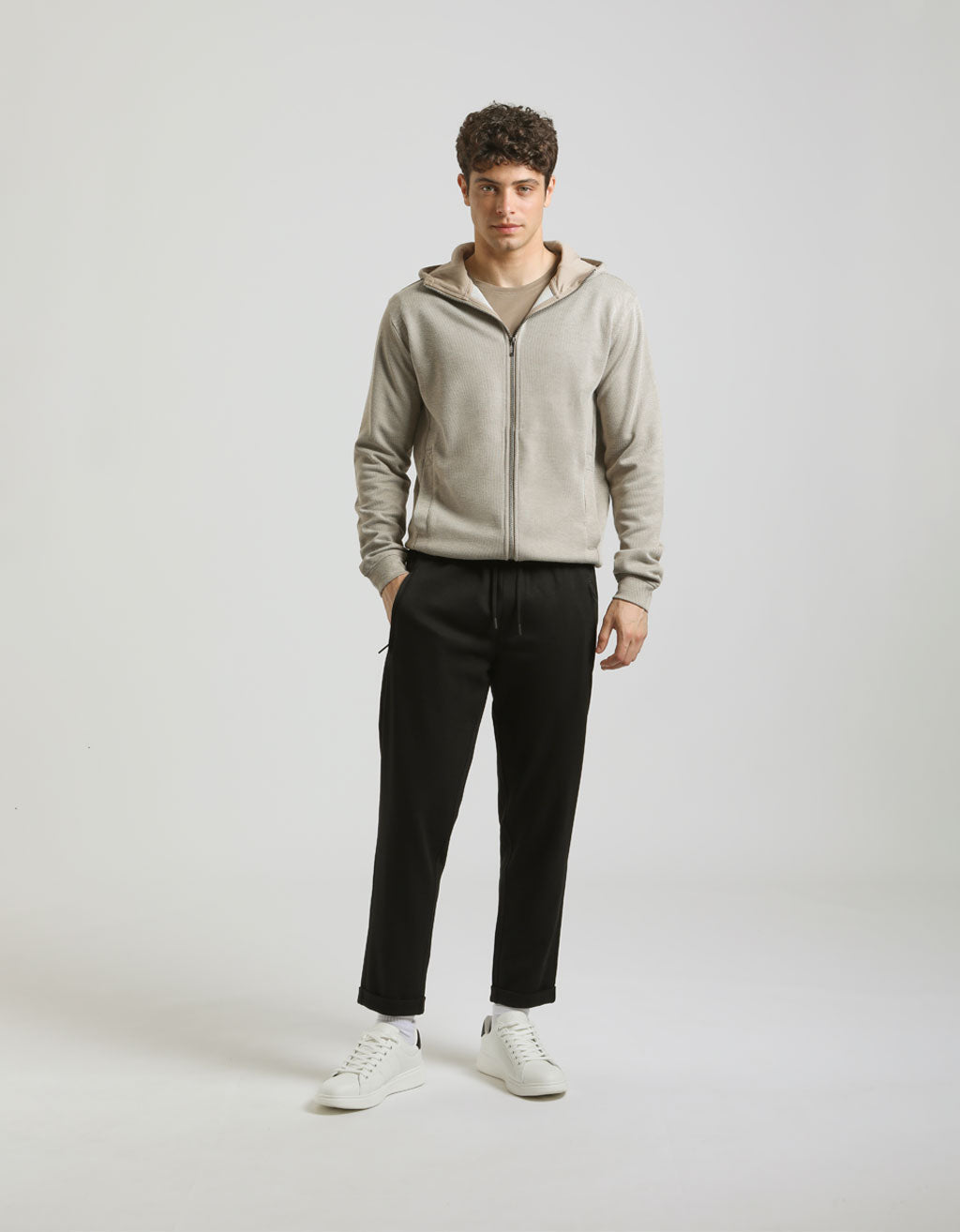 Felpa zip con cappuccio