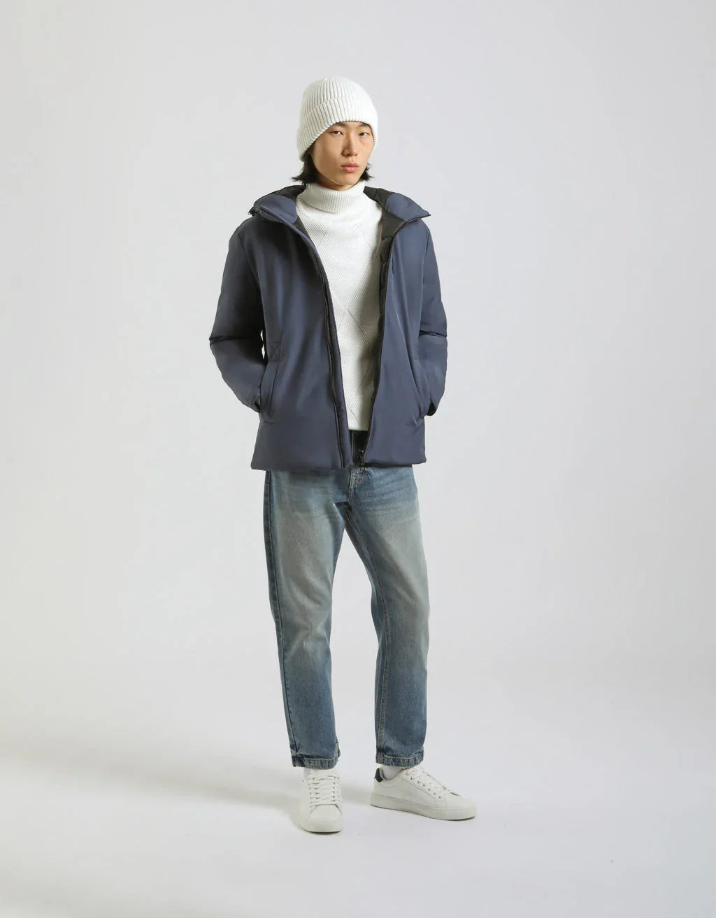 Giubbotto antivento con cappuccio