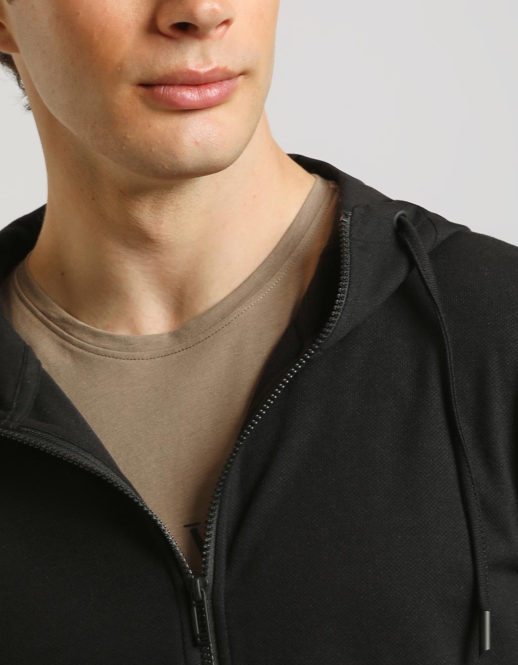 Felpa zip con cappuccio