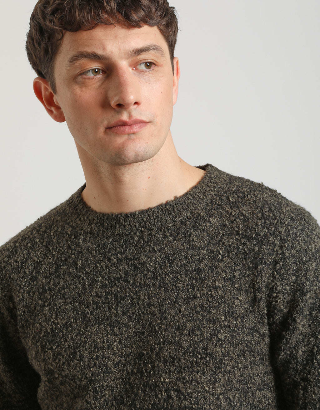 Pullover girocollo bouclè