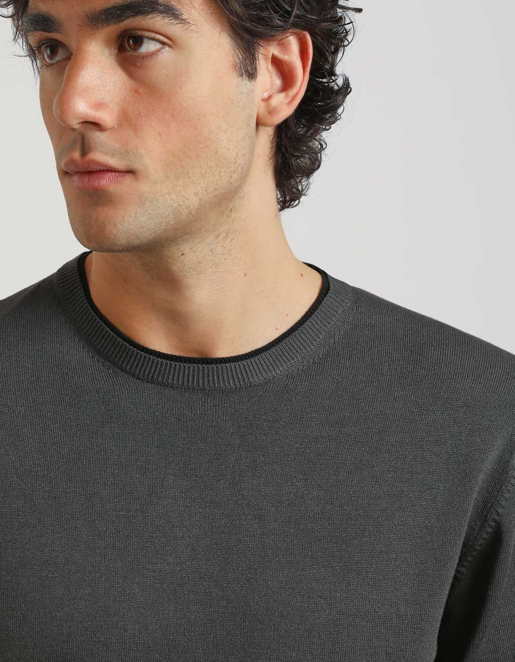 Maglia doppio collo basic