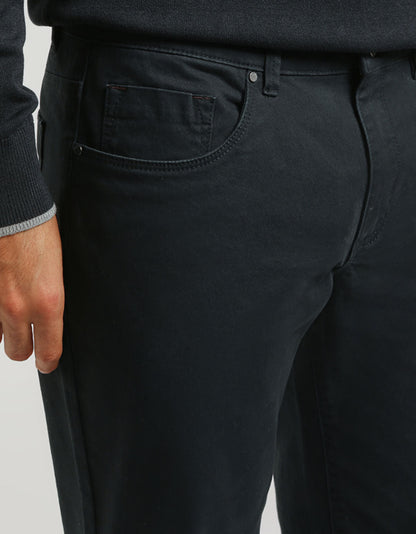 Pantaloni cinque tasche