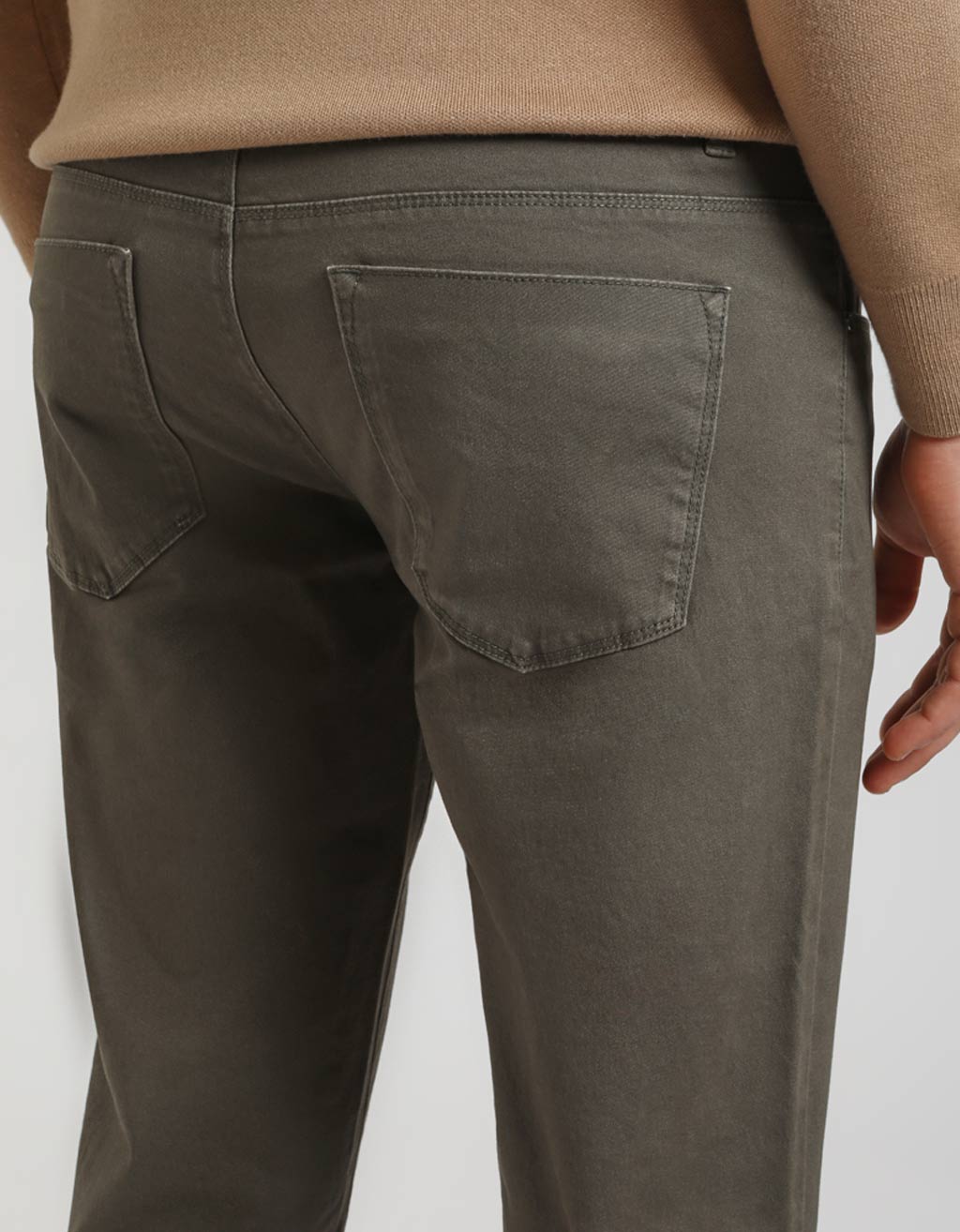 Pantaloni cinque tasche