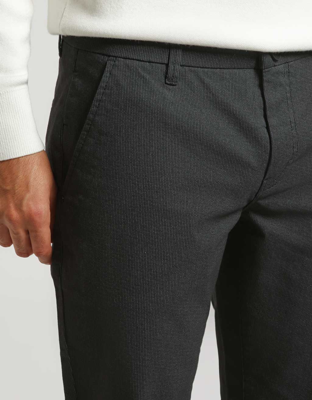 Pantaloni chino microfantasia