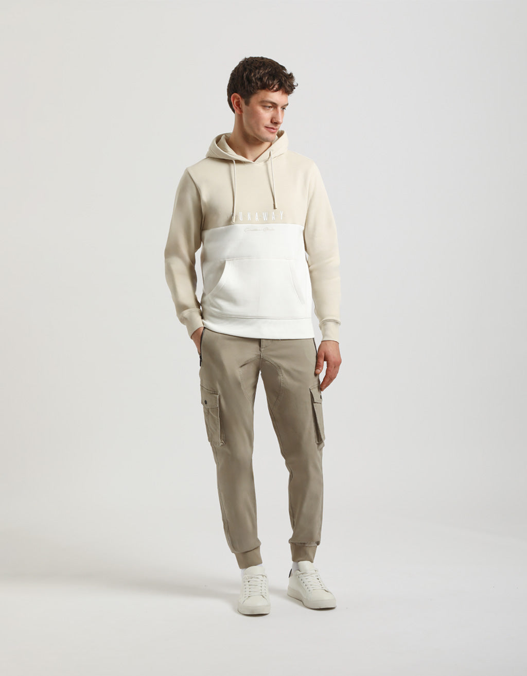 Felpa con cappuccio colorblock