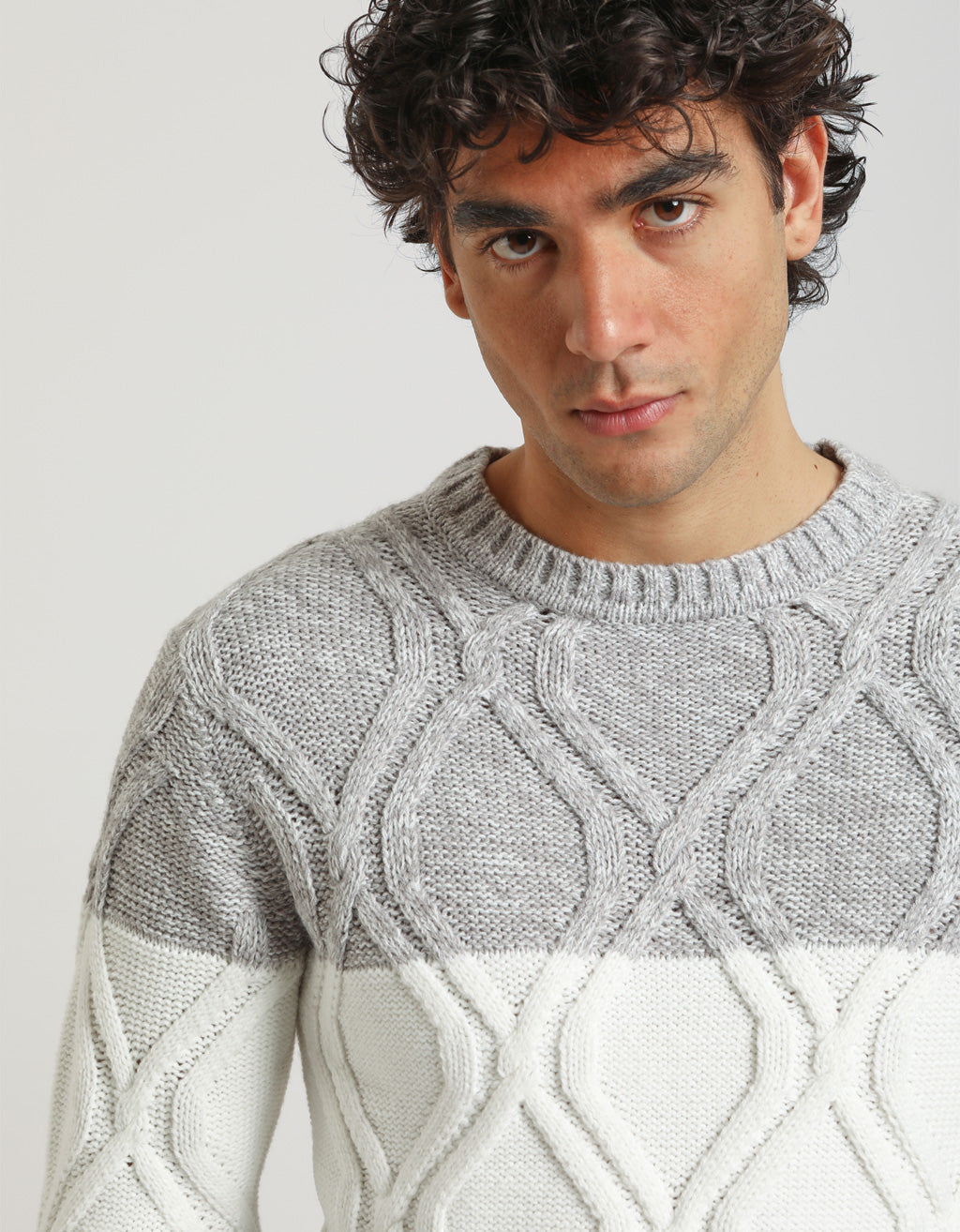 Maglia girocollo colorblock strutturata