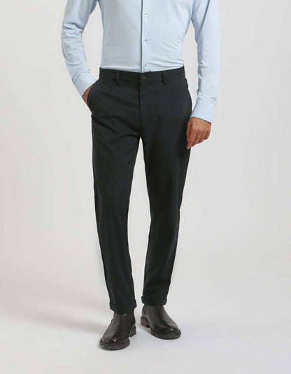 Pantaloni chino con fantasia a quadri