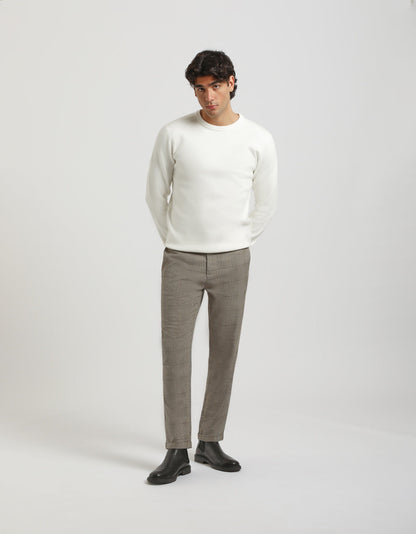 Pantaloni chino con fantasia a quadri