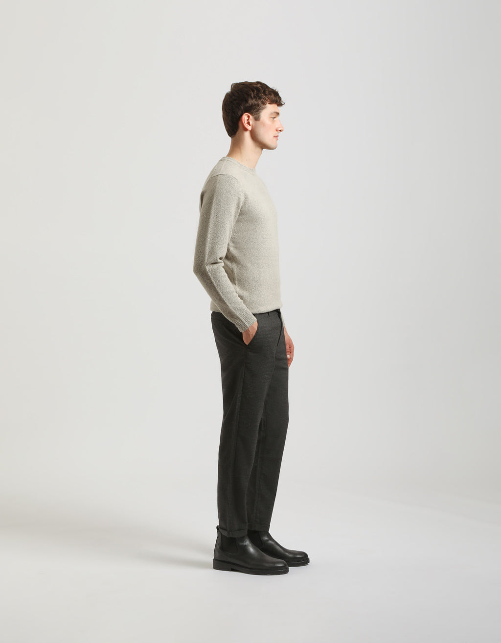 Pantaloni chino con microfantasia a quadri