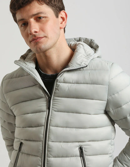 Giubbotto imbottito 100 grammi con cappuccio