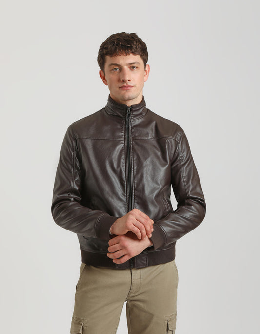 Giubbotto effetto pelle con collo lupetto