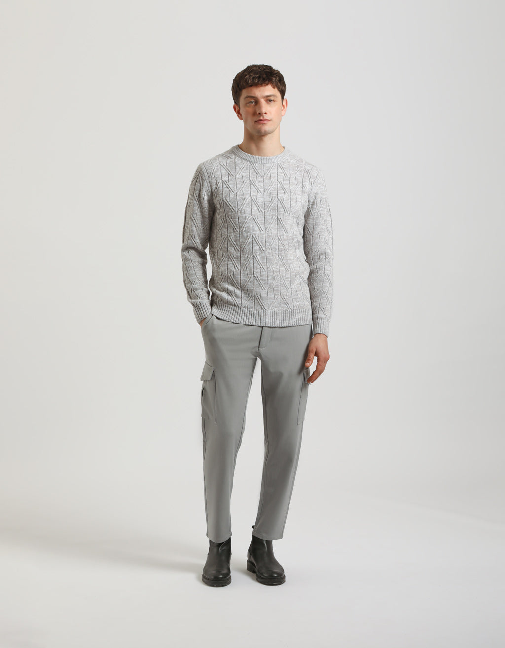 Maglia girocollo con treccia