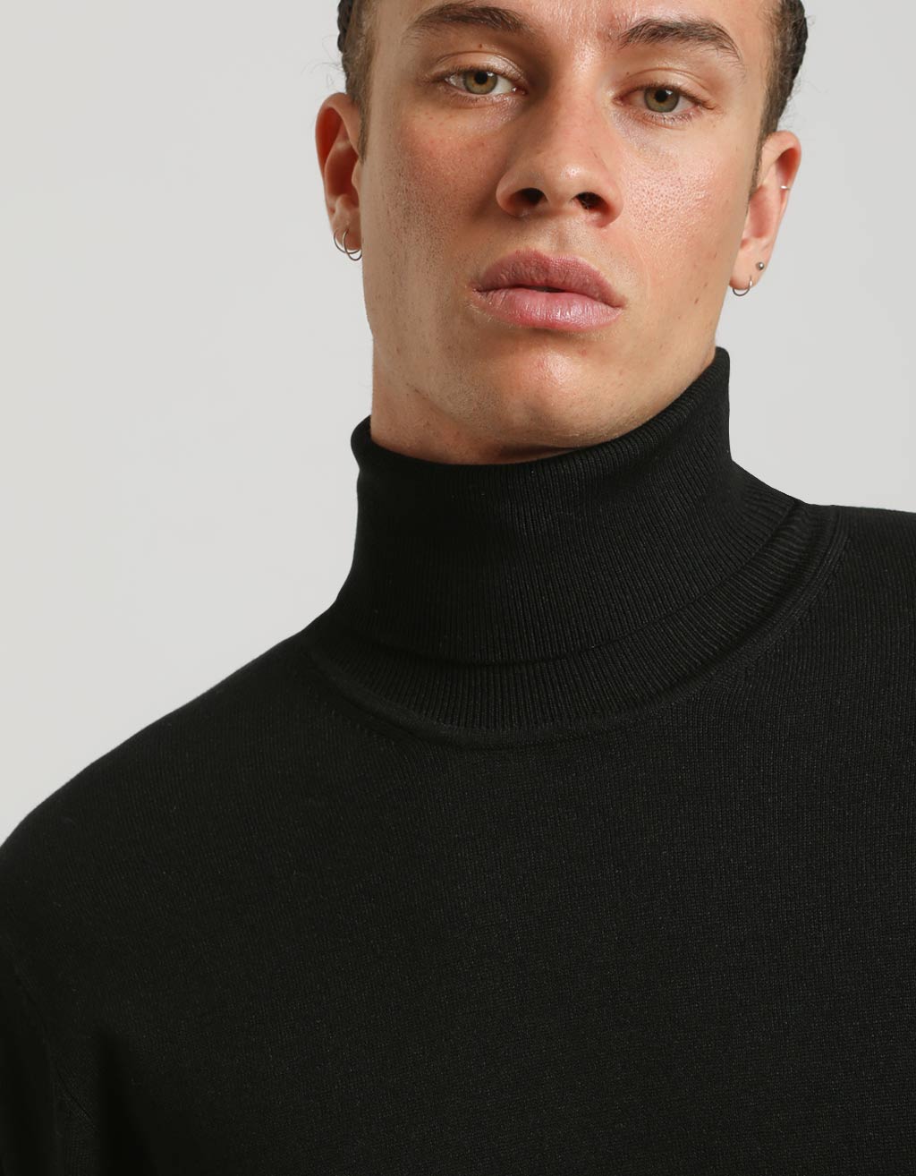 Maglia collo alto in misto viscosa