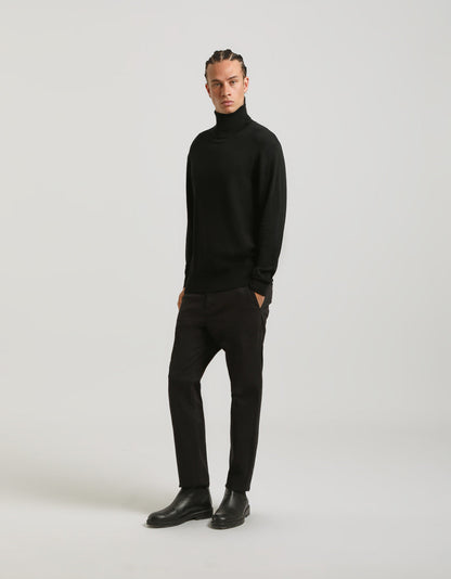 Maglia collo alto in misto viscosa