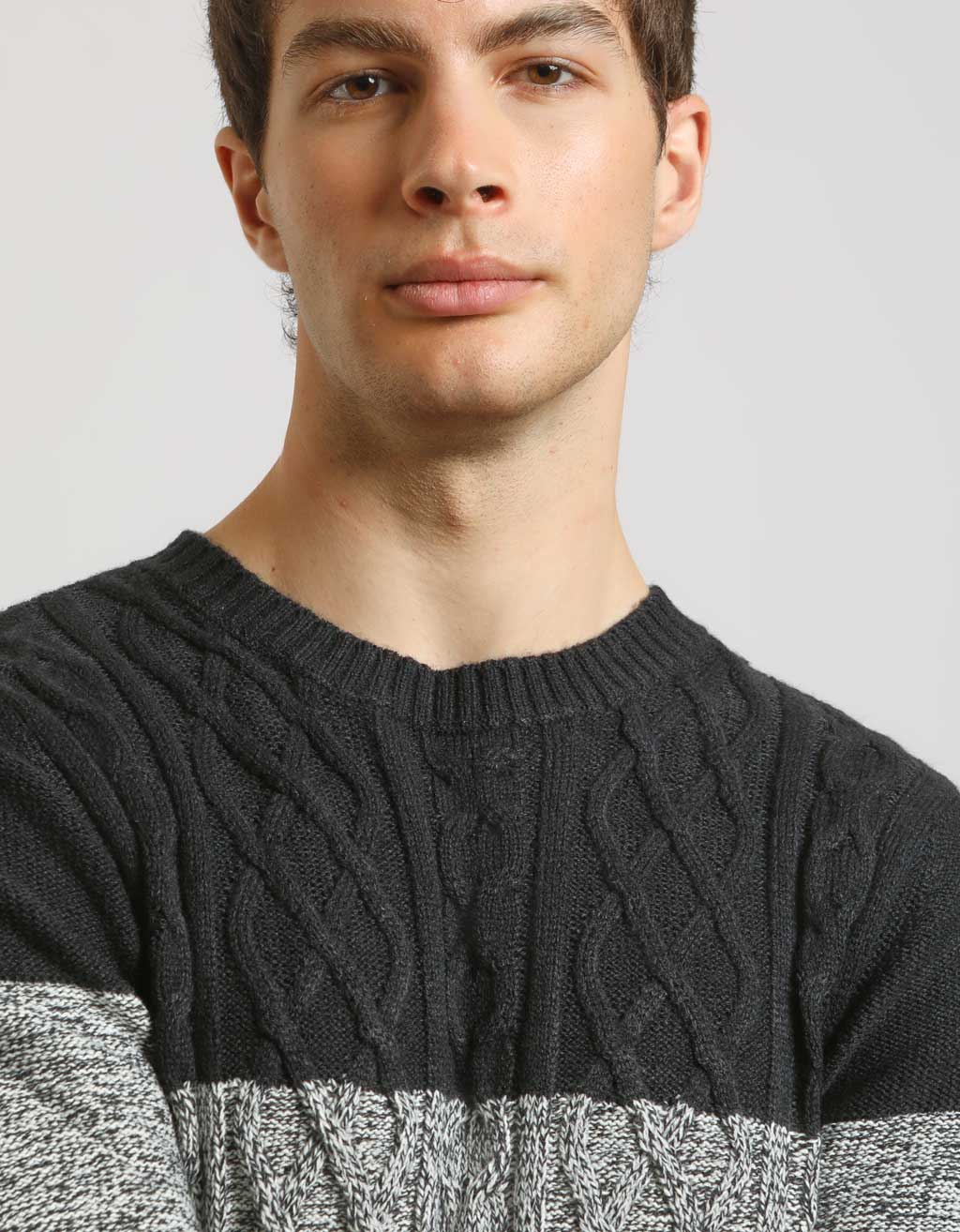 Maglia girocollo colorblock strutturata