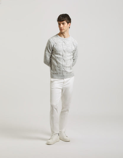 Maglia girocollo intrecciata