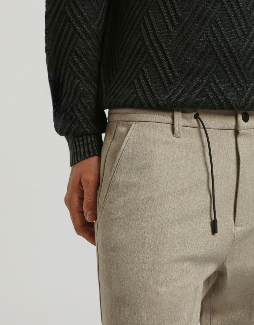 Pantaloni chino con laccetto
