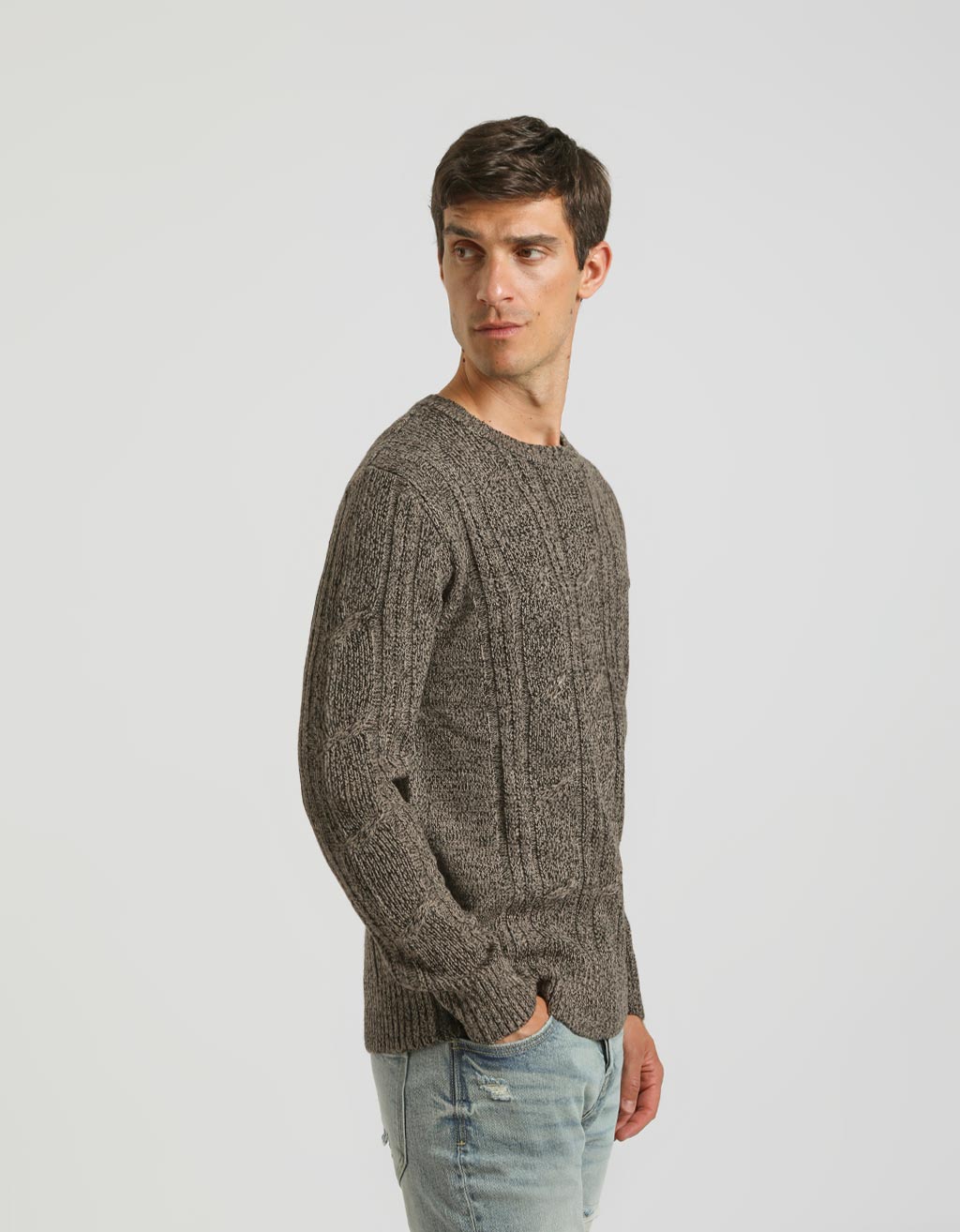 Maglia girocollo con treccia