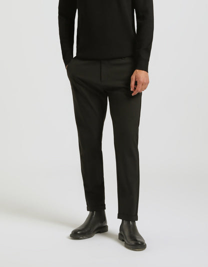 Pantaloni chino in tessuto tecnico