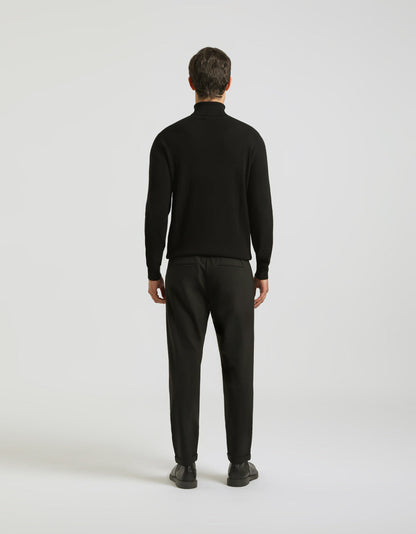 Pantaloni chino in tessuto tecnico