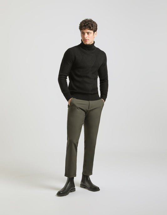 Pantaloni chino in tessuto tecnico