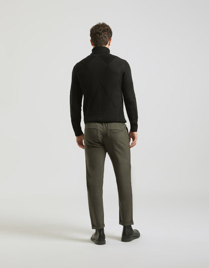 Pantaloni chino in tessuto tecnico