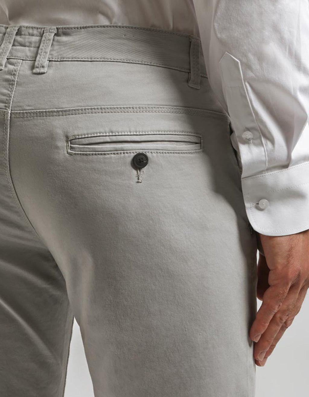Pantaloni chino in cotone