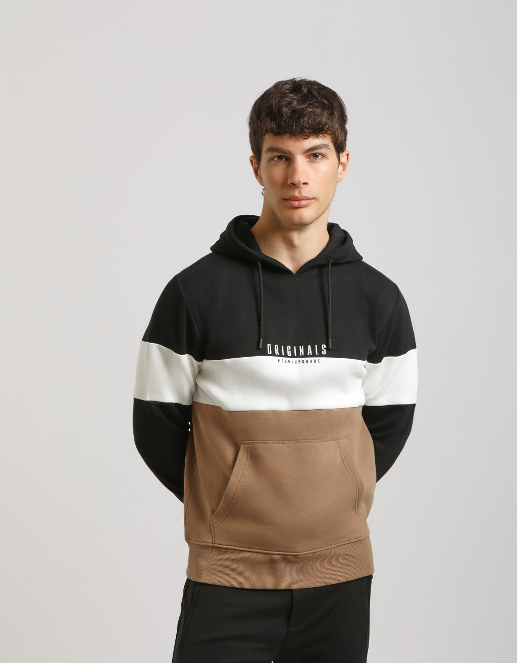 Felpa con cappuccio colorblock