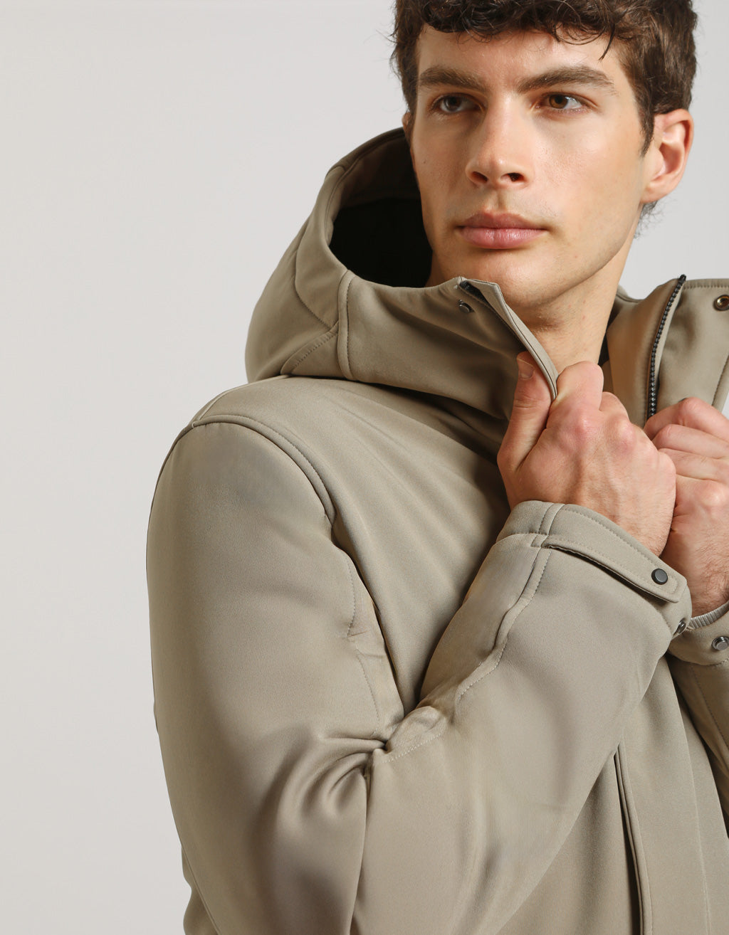 Giubbotto spolverino con cappuccio