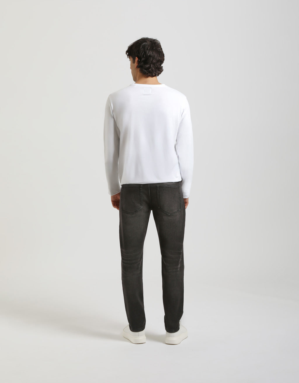 Jeans regular fit con strappi nero