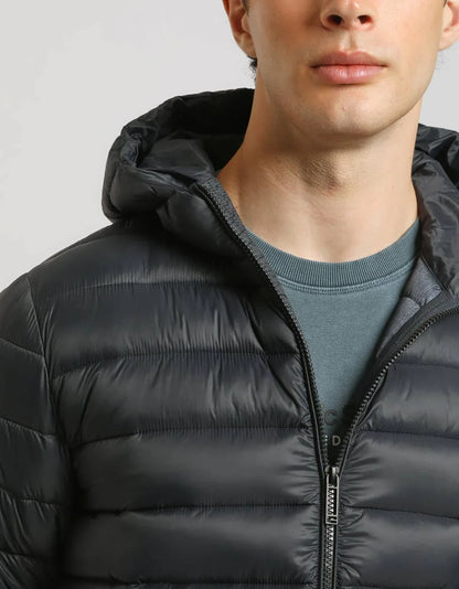 Giubbotto imbottito 100 grammi con cappuccio