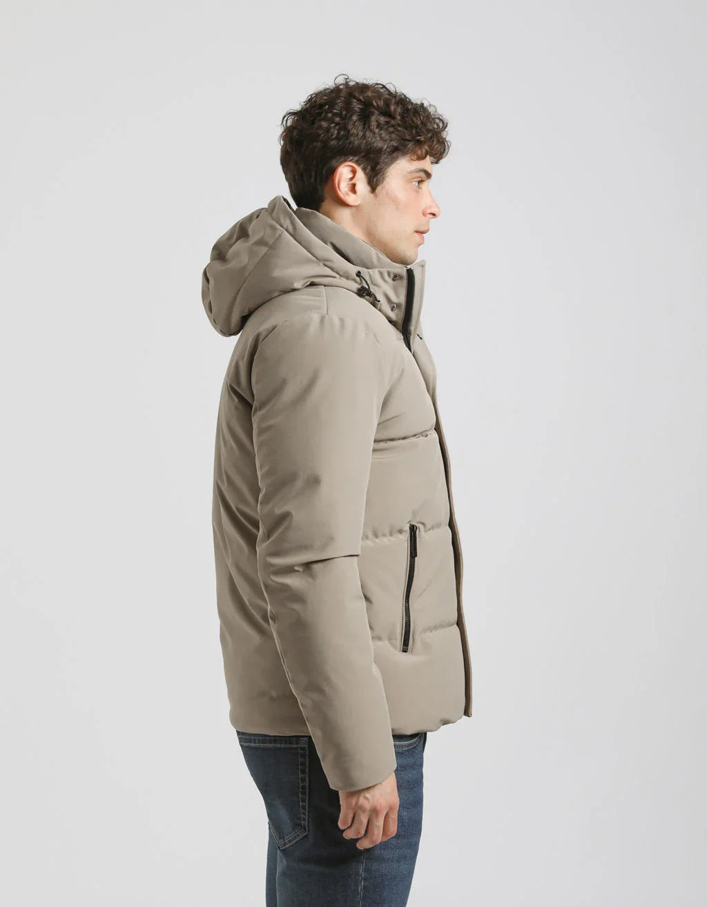 Giubbotto imbottito con cappuccio