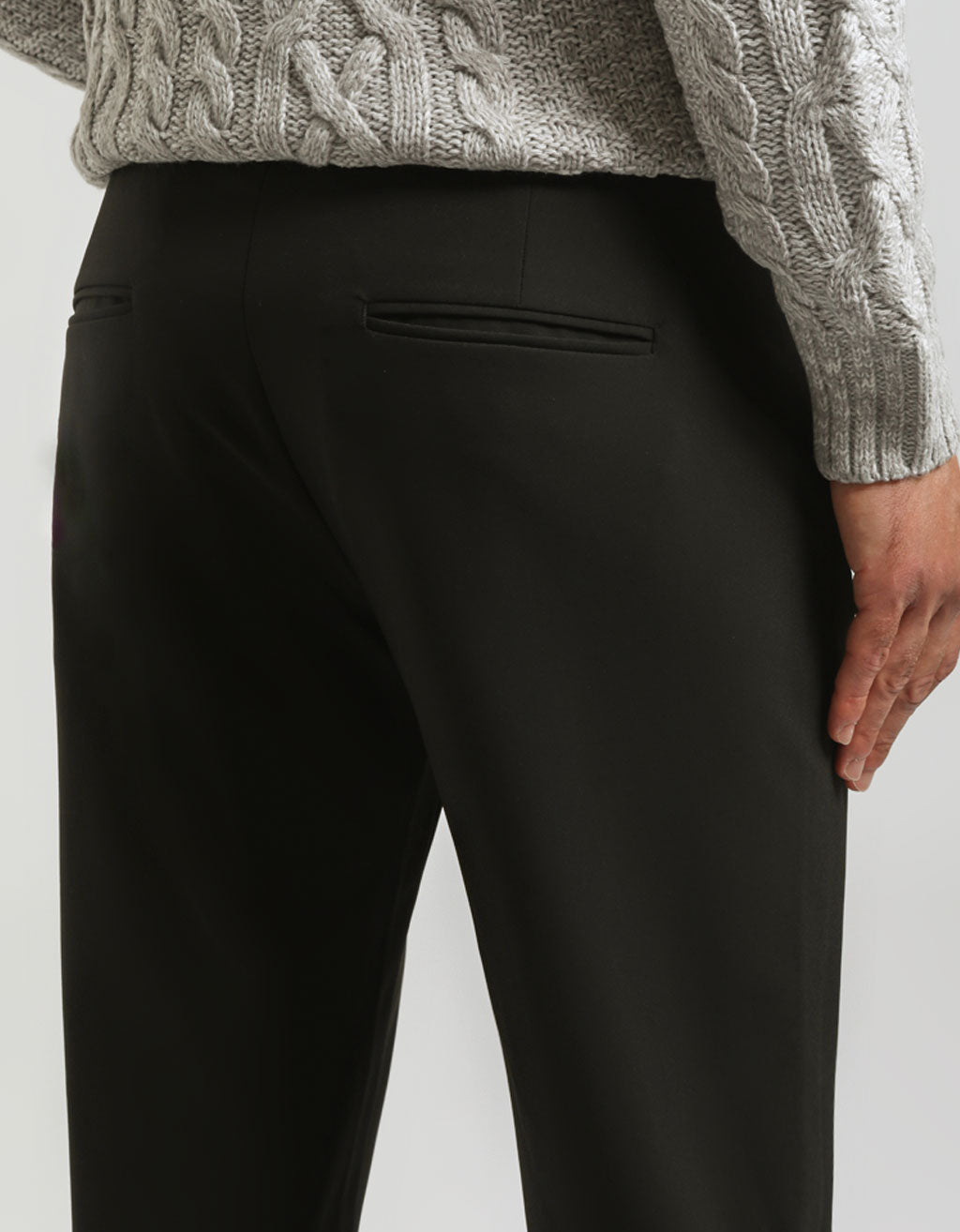 Pantaloni chino in tessuto tecnico