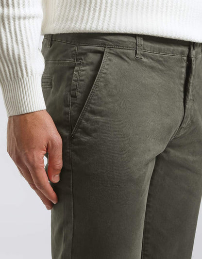 Pantaloni chino in cotone