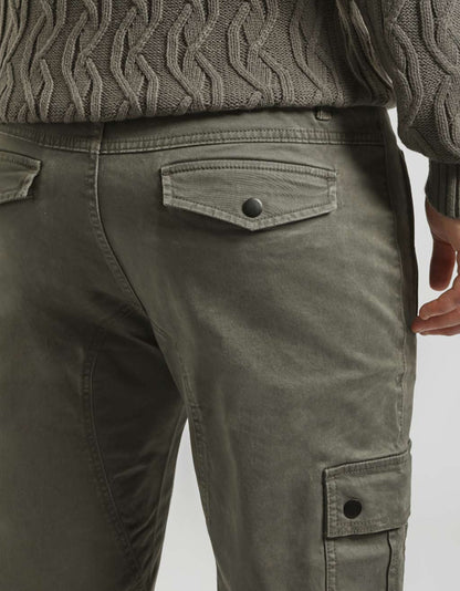 Pantaloni cargo
