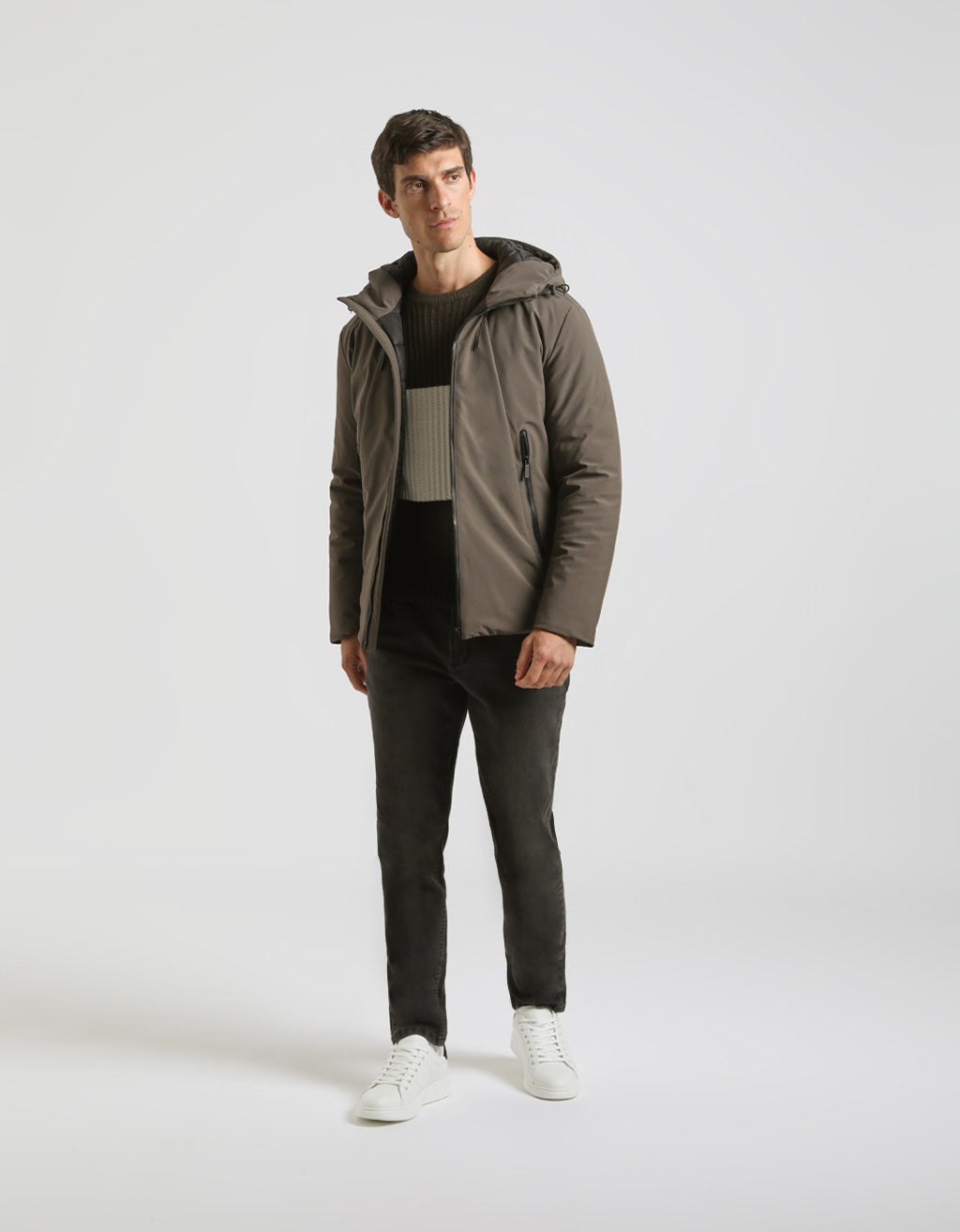 Giubbotto imbottito con cappuccio