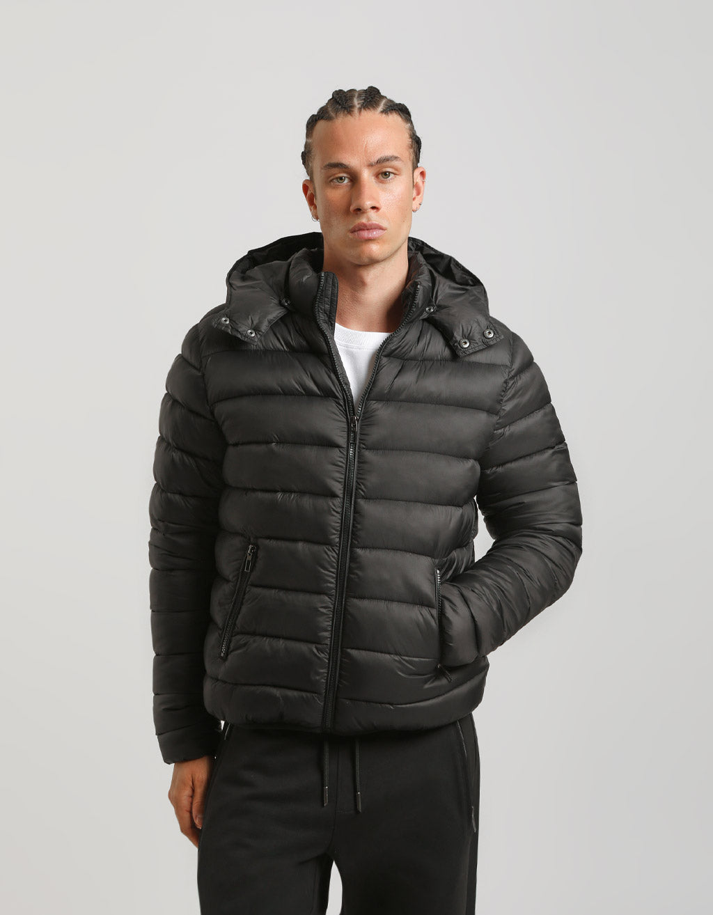 Giubbotto imbottito 100 grammi con cappuccio