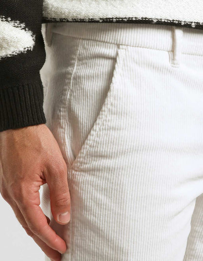 Pantaloni chino di velluto