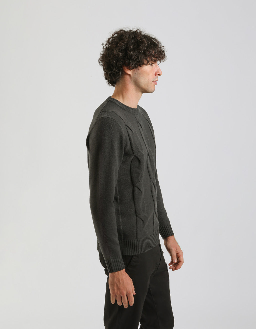 Maglia girocollo intrecciata